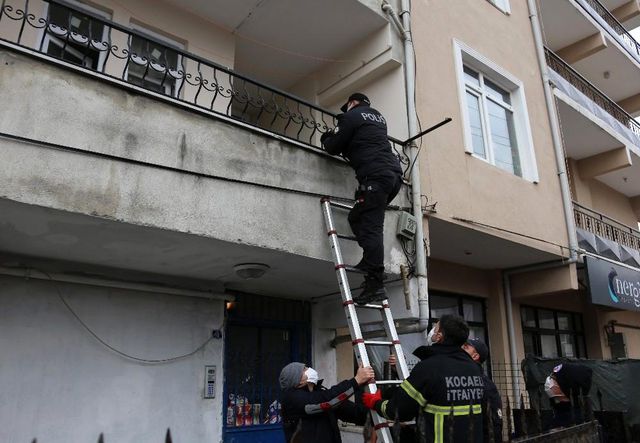arkadaslarinin haber alamadigi iki arkadas 3 14017194 o