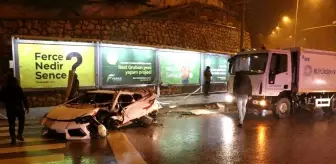 Lamborghini: Başkent'te lüks otomobil kar küreme aracına çarparak hurdaya döndü: 2 yaralı Lamborghini: Başkent'te lüks otomobil kar küreme aracına çarparak hurdaya döndü: 2 yaralı