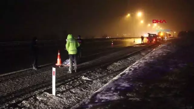 BOLU Otobüsten indikten sonra kamyonun çarptığı Barış, kadın yolcu ile tartışmış BOLU Otobüsten indikten sonra kamyonun çarptığı Barış, kadın yolcu ile tartışmış
