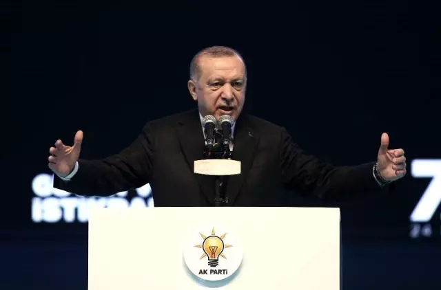 AK Parti 7. Olağan Büyük Kongresi'nde, Erdoğan 7. kez genel başkanlığa seçildi AK Parti 7. Olağan Büyük Kongresi'nde, Erdoğan 7. kez genel başkanlığa seçildi