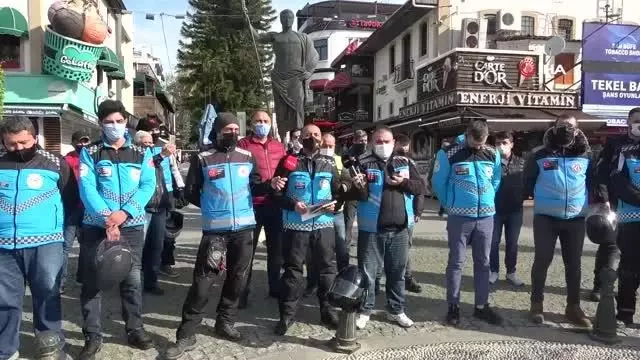 Motosikletli kuryeler isyan etti: 'Ya teslim edeceksin ya öleceksin' Motosikletli kuryeler isyan etti: 'Ya teslim edeceksin ya öleceksin'