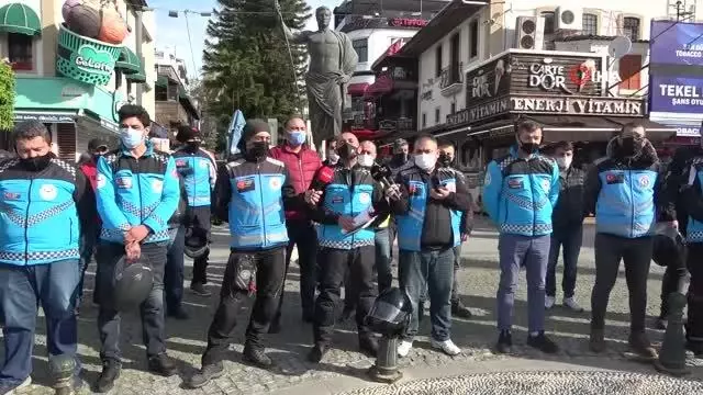 Motosikletli kuryeler isyan etti: 'Ya teslim edeceksin ya öleceksin' Motosikletli kuryeler isyan etti: 'Ya teslim edeceksin ya öleceksin'