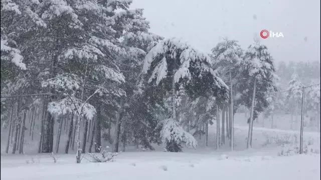 Osmaniye merkezde yağmur, yüksek kesimlerde kar etkili oldu Osmaniye merkezde yağmur, yüksek kesimlerde kar etkili oldu