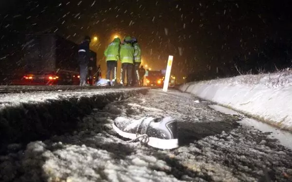 BOLU Otobüsten indikten sonra kamyonun çarptığı Barış, kadın yolcu ile tartışmış BOLU Otobüsten indikten sonra kamyonun çarptığı Barış, kadın yolcu ile tartışmış