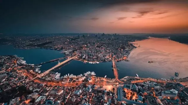Rusların gözünden 'İstanbul' izleyenleri mest etti Rusların gözünden 'İstanbul' izleyenleri mest etti