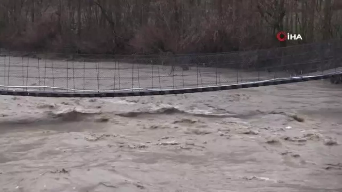 Son dakika haberi! Sağanak yağış nedeni ile debisi yükselen Habur Çayı'nın civarındaki evler tehlike altında