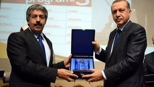 Şeyh Said'in torunu Abdurrahim Fırat, AK Parti MKYK listesine girdi Şeyh Said'in torunu Abdurrahim Fırat, AK Parti MKYK listesine girdi