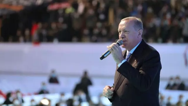 Son Dakika! Cumhurbaşkanı Erdoğan, AK Parti'nin 7. Olağan Büyük Kongresi'nde salondakilere sesleniyor Son Dakika! Cumhurbaşkanı Erdoğan, AK Parti'nin 7. Olağan Büyük Kongresi'nde salondakilere sesleniyor