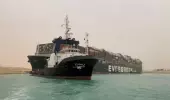 Süveyş Kanalı, karaya oturan 400 metrelik gemi nedeniyle trafiğe kapandı Süveyş Kanalı, karaya oturan 400 metrelik gemi nedeniyle trafiğe kapandı
