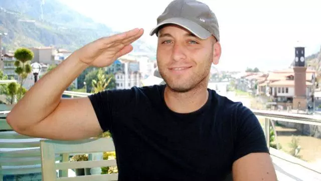 Taner Tolga Tarlacı öldü mü? Taner Tolga Tarlacı öldü iddiası doğru mu? Taner Tolga Tarlacı öldü mü? Taner Tolga Tarlacı öldü iddiası doğru mu?