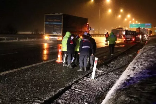 TEM'de tartışma sonucu otobüsten indirilen yolcu kazada hayatını kaybetti TEM'de tartışma sonucu otobüsten indirilen yolcu kazada hayatını kaybetti