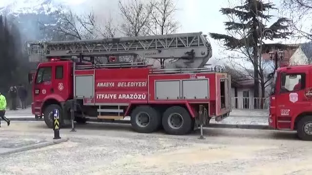 Son dakika haberleri... Yangın çıkan ahşap ev kullanılamaz hale geldi Son dakika haberleri... Yangın çıkan ahşap ev kullanılamaz hale geldi