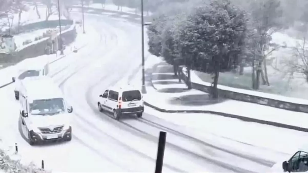 Son Dakika! Peş peşe gelen uyarıların ardından Ankara ve İstanbul'da beklenen kar yağışı başladı