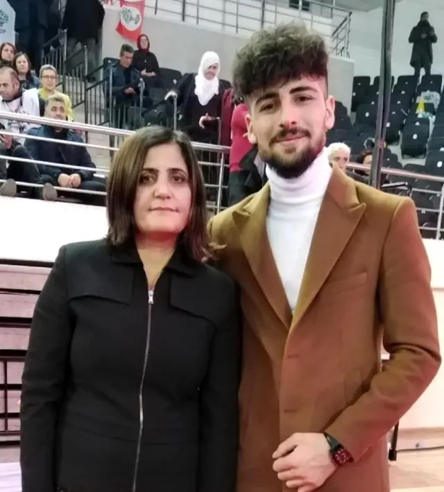 Ağrı'da terör kundakçıları HDP'li Çıktı Ağrı'da terör kundakçıları HDP'li Çıktı