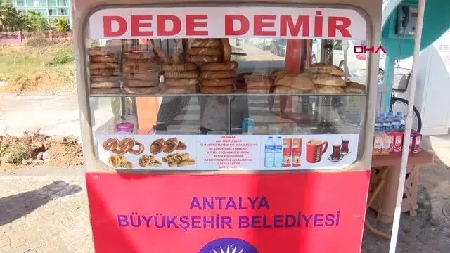 Son dakika haberi! 'Simitçi Dede'den güvene dayalı self servis Son dakika haberi! 'Simitçi Dede'den güvene dayalı self servis