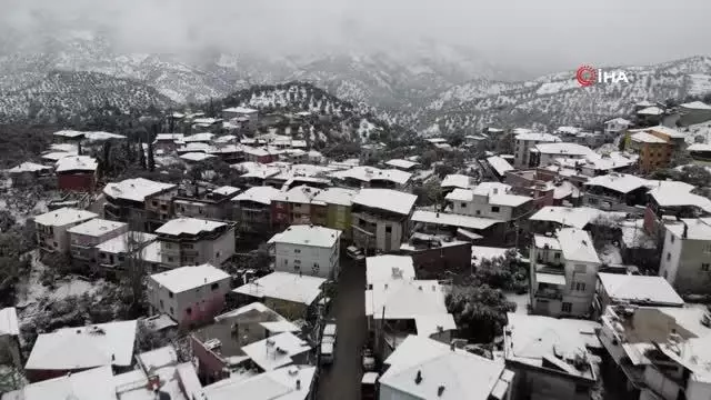 Aydın beyaza büründü, en çok çocuklar sevindi Aydın beyaza büründü, en çok çocuklar sevindi