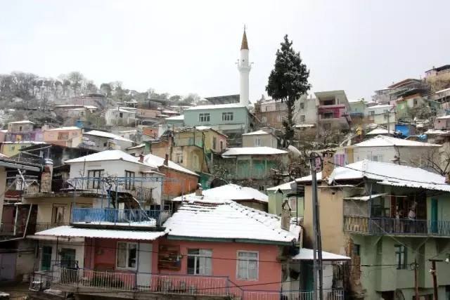 Aydın beyaza büründü, en çok çocuklar sevindi Aydın beyaza büründü, en çok çocuklar sevindi