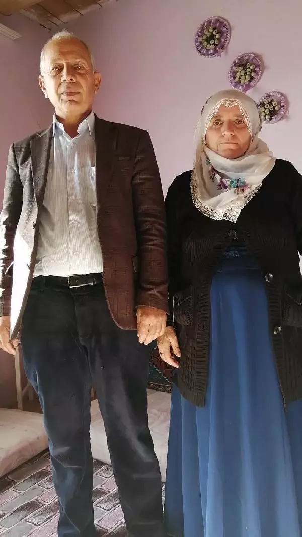 Bacadan sıçrayan kıvılcımla yangın çıktı, evleri kullanılamaz hale geldi Bacadan sıçrayan kıvılcımla yangın çıktı, evleri kullanılamaz hale geldi