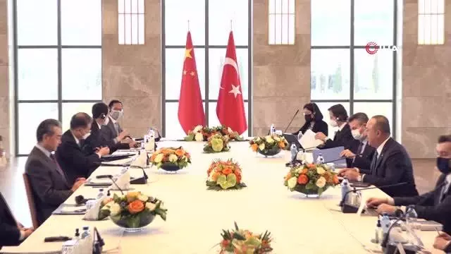 Bakan Çavuşoğlu, Çinli mevkidaşı Wang Yi ile görüştü Bakan Çavuşoğlu, Çinli mevkidaşı Wang Yi ile görüştü