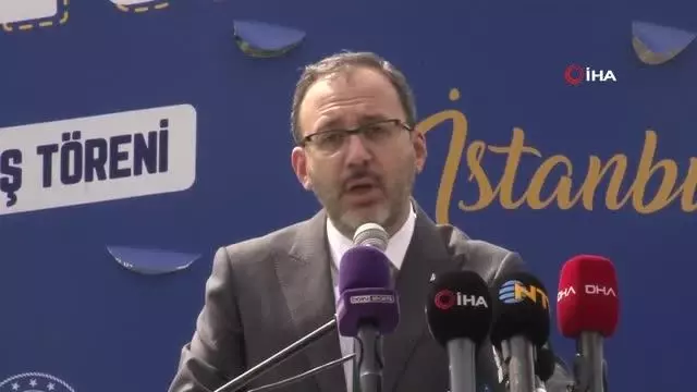 Gençlik ve Spor Bakanı Mehmet Kasapoğlu: 'Birileri şovla, lafla, karşı çıkmakla vakit geçire dursun' Gençlik ve Spor Bakanı Mehmet Kasapoğlu: 'Birileri şovla, lafla, karşı çıkmakla vakit geçire dursun'