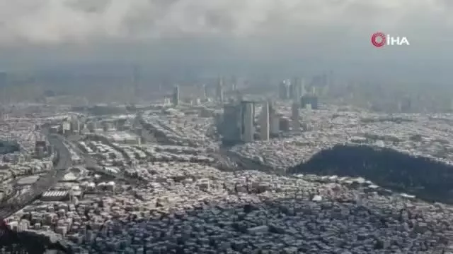 Beyaz örtü altındaki İstanbul'dan kar manzaraları Beyaz örtü altındaki İstanbul'dan kar manzaraları