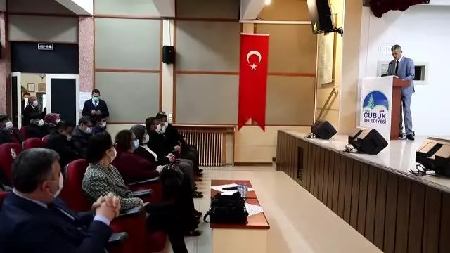 Çubuk'ta muhtarlar ve dernek başkanlarına 'kırsal mahalle' bilgilendirme toplantısı Çubuk'ta muhtarlar ve dernek başkanlarına 'kırsal mahalle' bilgilendirme toplantısı