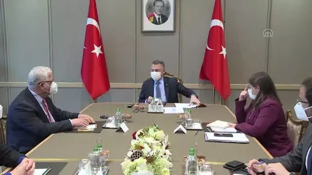 Son dakika! Cumhurbaşkanı Yardımcısı Oktay, yerli aşı üzerine çalışan kurum ve kuruluşların yöneticileriyle bir araya geldi (2) Son dakika! Cumhurbaşkanı Yardımcısı Oktay, yerli aşı üzerine çalışan kurum ve kuruluşların yöneticileriyle bir araya geldi (2)