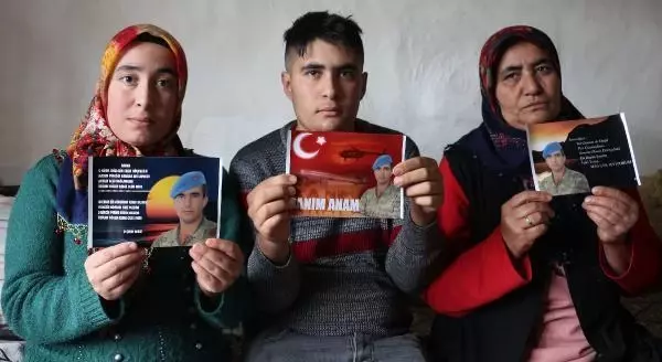 ÇANKIRI-Darbecilerin öldürdüğü askere mahkemeden 'şehitlik' kararı ÇANKIRI-Darbecilerin öldürdüğü askere mahkemeden 'şehitlik' kararı