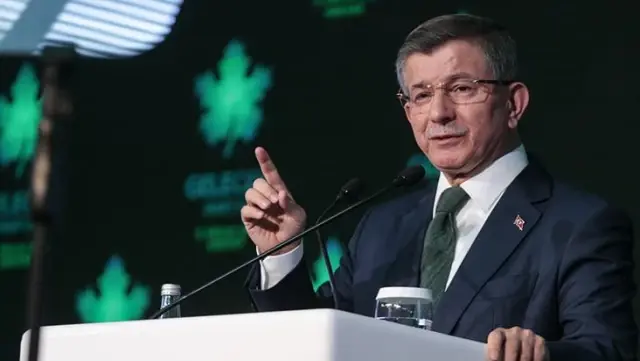 Davutoğlu: AK Parti'de değişen hiçbir şey yok, Kabine revizyonu mecburi hale geldi Davutoğlu: AK Parti'de değişen hiçbir şey yok, Kabine revizyonu mecburi hale geldi