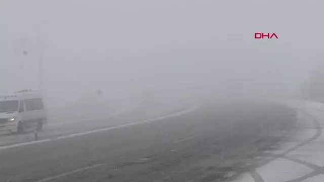 DENİZLİ Kar ve sis, Denizli'de ulaşımı olumsuz etkiledi DENİZLİ Kar ve sis, Denizli'de ulaşımı olumsuz etkiledi