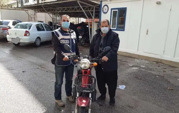Son dakika haberi... Elektrikli bisiklet hırsızlığı kamerada Son dakika haberi... Elektrikli bisiklet hırsızlığı kamerada