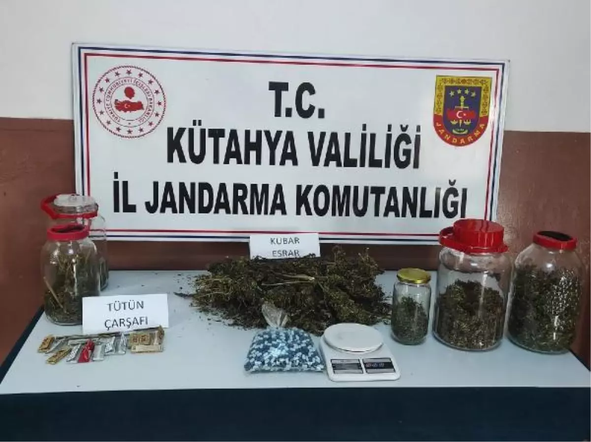 Gediz'de jandarmadan uyuşturucu operasyonu: 2 gözaltı