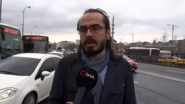 İstanbul'da otobüs şoförü yolcunun üzerine yürüdü, o anlar kamerada İstanbul'da otobüs şoförü yolcunun üzerine yürüdü, o anlar kamerada