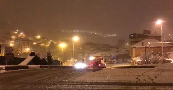 TRABZON Karadeniz'de kar nedeniyle 71 köy yolu kapandı TRABZON Karadeniz'de kar nedeniyle 71 köy yolu kapandı