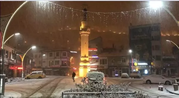 TRABZON Karadeniz'de kar nedeniyle 71 köy yolu kapandı TRABZON Karadeniz'de kar nedeniyle 71 köy yolu kapandı