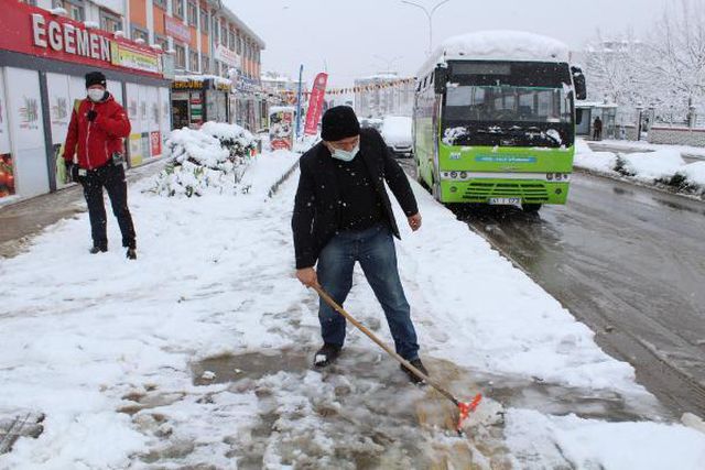 kocaeli nin yuksek kesimleri beyaza burundu 5 14019060 o