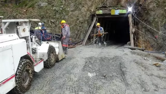 Maden ocağında göçük altında kalan işçi yaralandı Maden ocağında göçük altında kalan işçi yaralandı