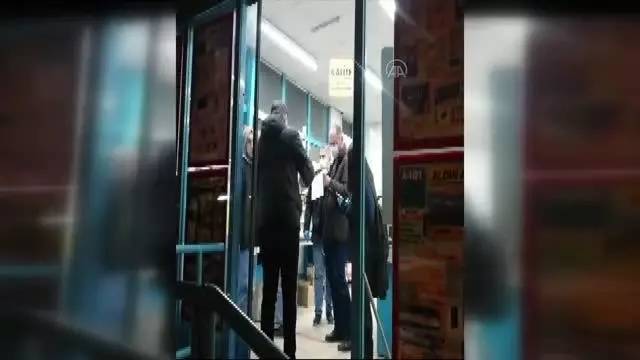 Markete soygun girişimi güvenlik kamerasında Markete soygun girişimi güvenlik kamerasında