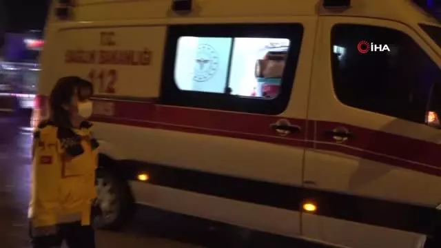 İki otomobile çarpan araç takla attı: 1 yaralı İki otomobile çarpan araç takla attı: 1 yaralı