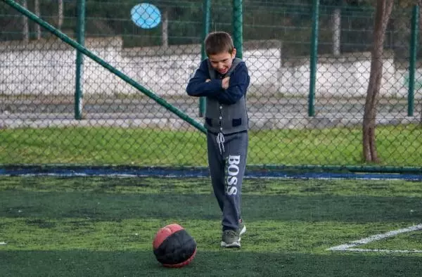 ANTALYA Otizmli oğluna bakmak için izin kullanan ebeye, amirinden hakaret iddiası ANTALYA Otizmli oğluna bakmak için izin kullanan ebeye, amirinden hakaret iddiası