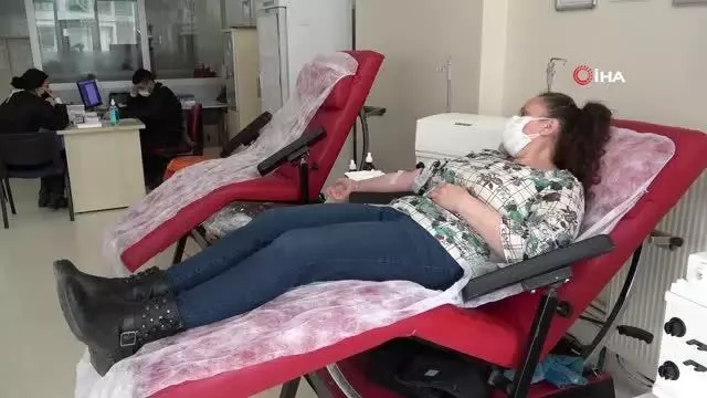 Pandemiye rağmen kan stokları dolu Pandemiye rağmen kan stokları dolu