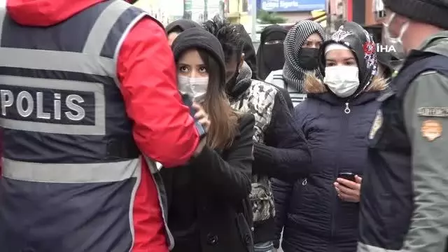 Samsun Tabip Odası Başkanı Uzm. Dr. Funda Furtun: 'Mutant virüs yüzde 90'ın üzerinde' Samsun Tabip Odası Başkanı Uzm. Dr. Funda Furtun: 'Mutant virüs yüzde 90'ın üzerinde'