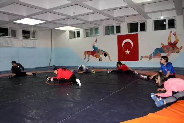 Siirtli Evin Demirhan, olimpiyatlara katılmaya hak kazandı