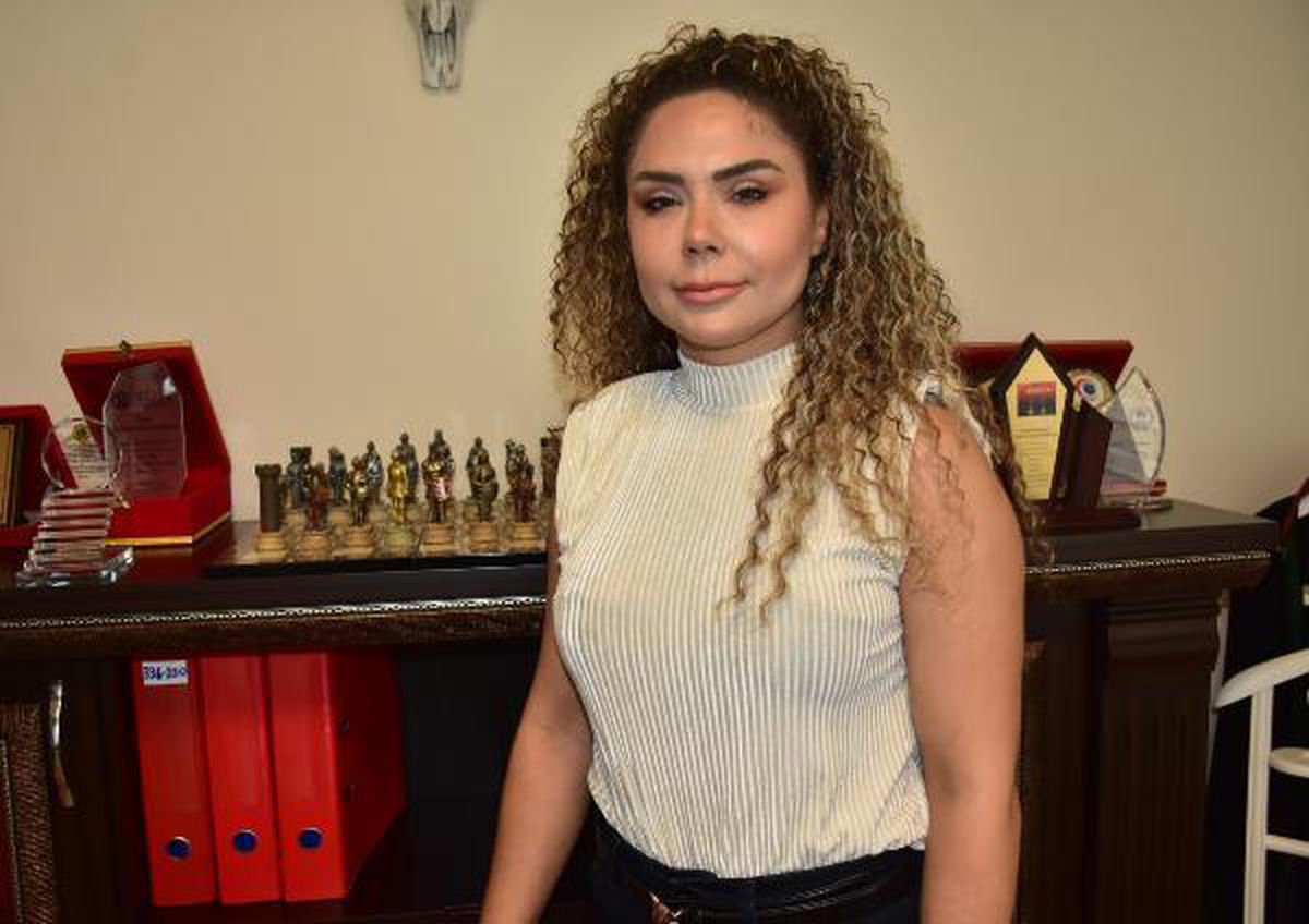 AVM'de ıslak zemine basıp düşen spor eğitmeni, açtığı davada tazminat kazandı