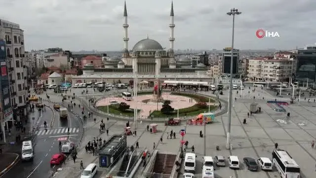 Taksim Camii Ramazan ayına hazırlanıyor Taksim Camii Ramazan ayına hazırlanıyor