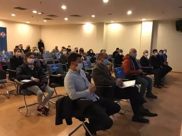 Trabzon'da hayvanseverlere eğitim Trabzon'da hayvanseverlere eğitim