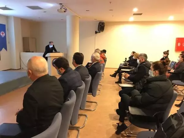 Trabzon'da hayvanseverlere eğitim Trabzon'da hayvanseverlere eğitim