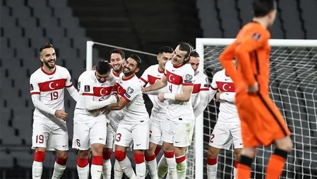 Türkiye Hollanda'yı 4 golle dağıttı, Avrupa basınının ağzı açık kaldı: Portakallar Türkiye'de rezil oldu