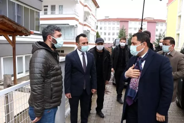 Vali Masatlı, hamileyken koronadan ölen annenin bebeğini ziyaret etti Vali Masatlı, hamileyken koronadan ölen annenin bebeğini ziyaret etti