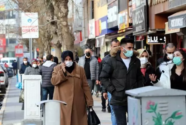 VAN Van Valisi: Kırmızı bölgelerden öğretmenler geldi